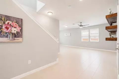 Entry Way - 366 Eagle Brook Ln, Buda, TX 78610 photo 2 of 5