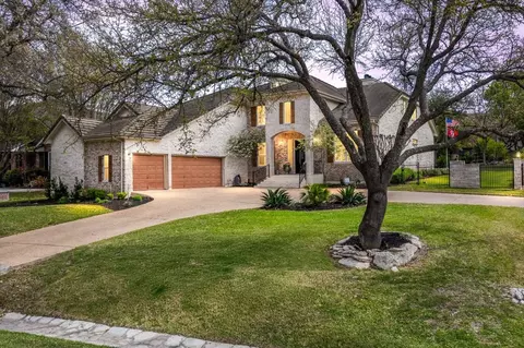 58 Cottondale Rd, The Hills, TX 78738