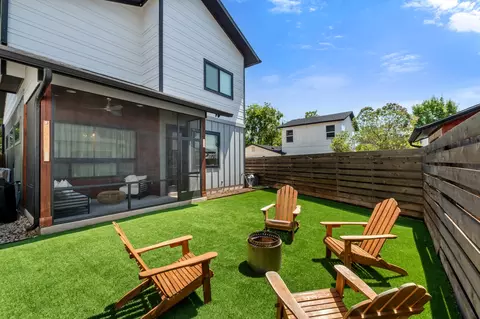 409 W 55th 12 St #1, Austin, TX 78751