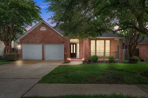 7008 W Magic Mountain Ln, Round Rock, TX 78681
