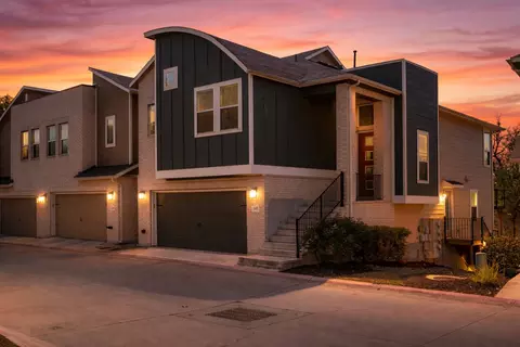 207 Bridgeford Dr #16, Austin, TX 78745