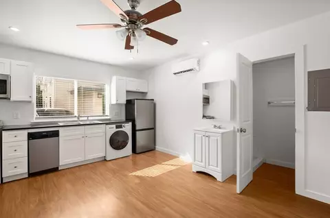 306 E 30th St #105, Austin, TX 78705