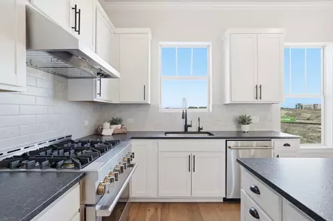 Kitchen - 905 Pullman St, Leander, TX 78641 photo 4 of 4