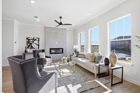Living - 905 Pullman St, Leander, TX 78641 photo 2 of 3