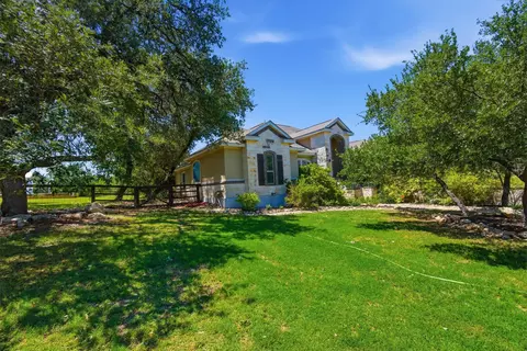 1106 Private Road 3702, San Antonio, TX 78253