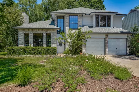 1104 Crestview St, Round Rock, TX 78681