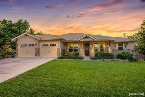 706 Rogart Dr, Spicewood, TX 78669