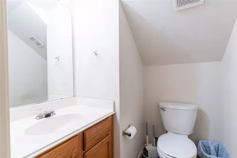 Bath - 600 Tobin Dr, Buda, TX 78610 photo 3 of 3