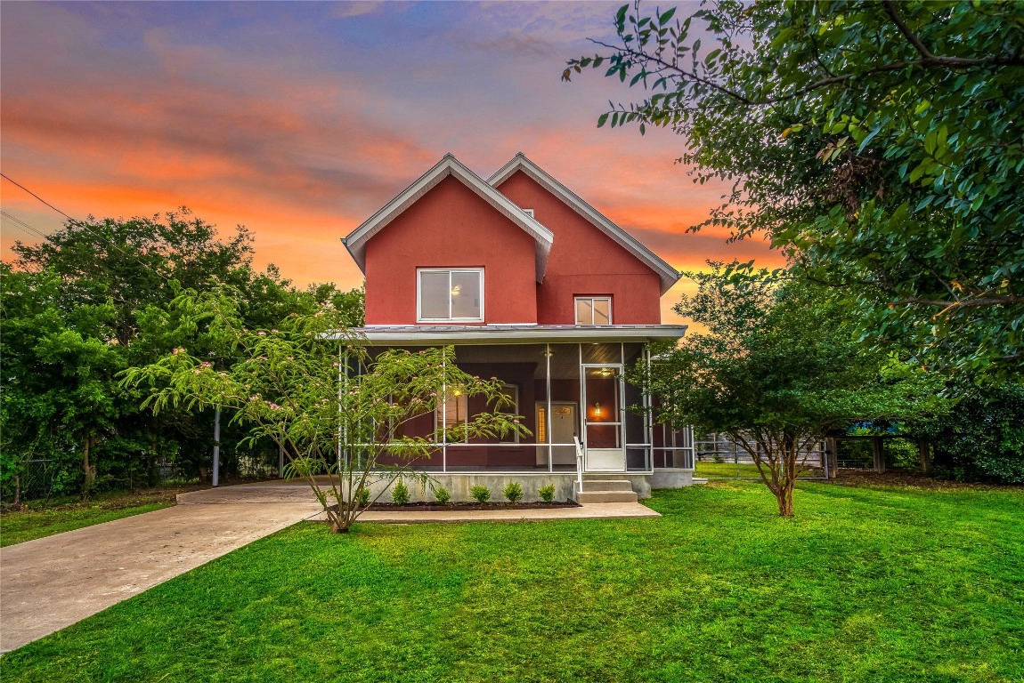 2004 E M Franklin Ave