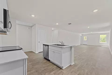 Kitchen - 304 Wild Goose Dr, Luling, TX 78648 photo 1 of 2