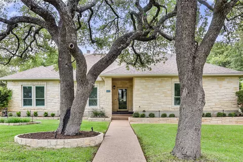 906 Texas Trl, Austin, TX 78737