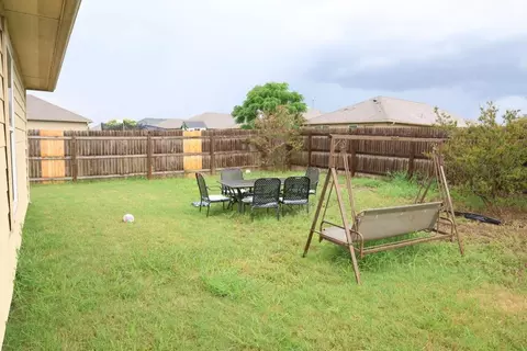 Exterior - 184 Voss St, Kyle, TX 78640 photo 5 of 7