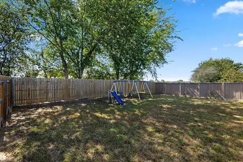 Exterior - 114 Sickle Loop, Kyle, TX 78640 photo 5 of 7