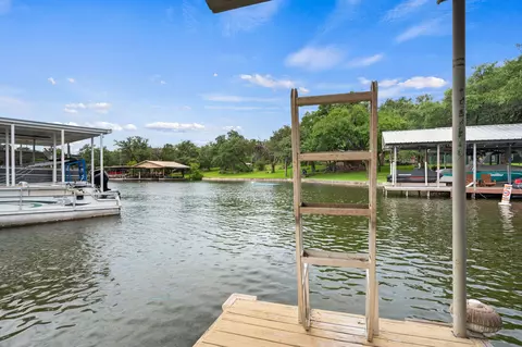 2350 Wisteria Dr, Kingsland, TX 78639