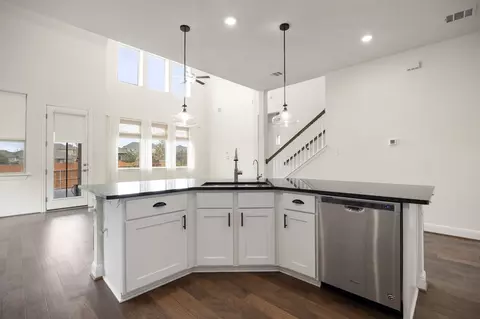 Kitchen - 1098 Cherrystone Loop, Buda, TX 78610 photo 3 of 5