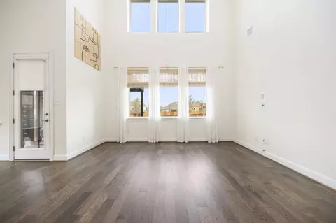 Living - 1098 Cherrystone Loop, Buda, TX 78610 photo 4 of 5