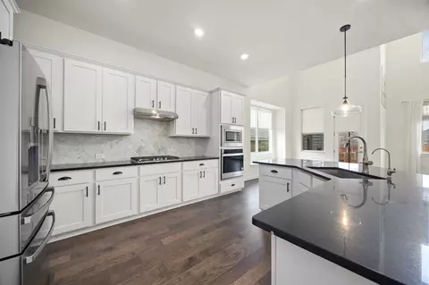1098 Cherrystone Loop, Buda, TX 78610