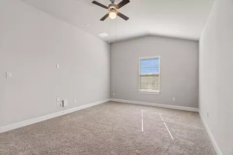 Bedroom - 2300 Centennial Loop, Round Rock, TX 78665 photo 2 of 4
