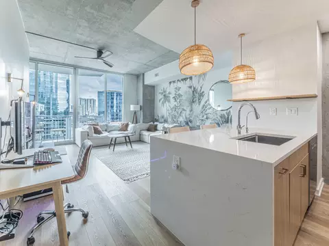 360 Nueces St #1018, Austin, TX 78701