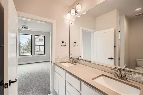 Bath - 9031 Cattle Baron Path, Austin, TX 78747 photo 1 of 5