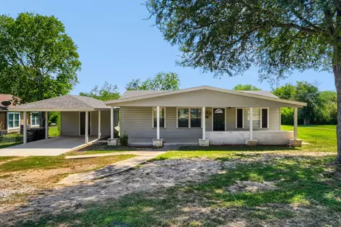 1211 N Bishop St, San Marcos, TX 78666