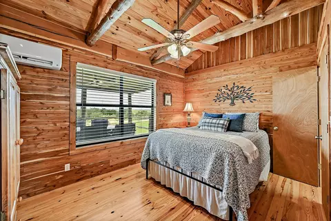 Bedroom - 948 Upper Elgin River Rd, Elgin, TX 78621 photo 6 of 6