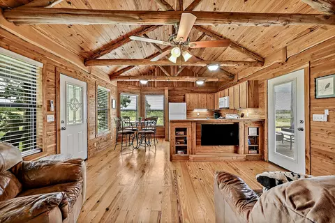 Living - 948 Upper Elgin River Rd, Elgin, TX 78621 photo 5 of 5