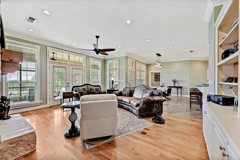 Living - 948 Upper Elgin River Rd, Elgin, TX 78621 photo 3 of 5