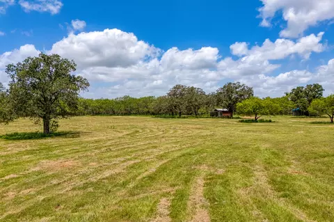 3291 Washburn Rd, Luling, TX 78648 photo 5