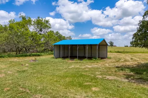 3291 Washburn Rd, Luling, TX 78648 photo 6