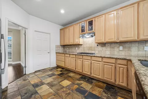 Kitchen - 6604 Strutton Cv, Austin, TX 78759 photo 2 of 2