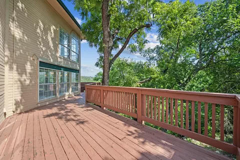 Exterior - 6604 Strutton Cv, Austin, TX 78759 photo 3 of 7