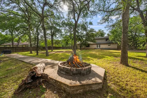 Exterior - 210 Waxwing Dr, Buda, TX 78610 photo 5 of 7