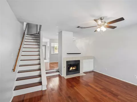 11901 E Swearingen Dr #27, Austin, TX 78758