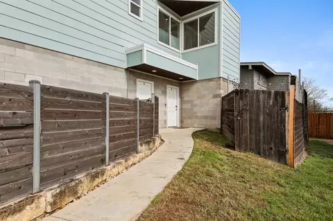 4001 Red River St #4, Austin, TX 78751