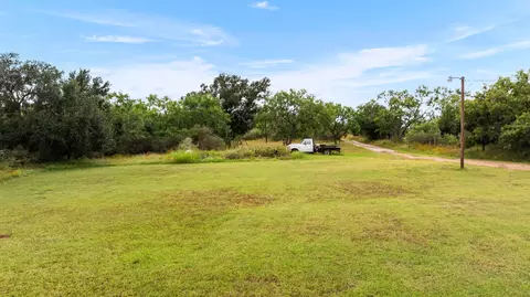 126 Blue Bird Ln, Tow, TX 78657