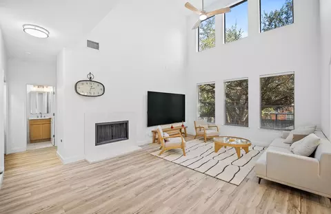 313 El Socorro Ln, Austin, TX 78732