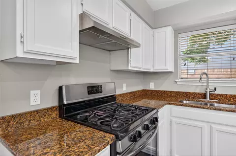 Kitchen - 7601 Windrush Dr, Austin, TX 78729 photo 2 of 3