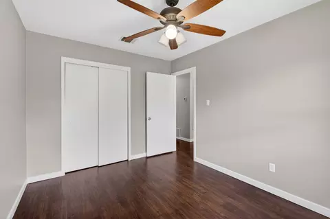 Bedroom - 7601 Windrush Dr, Austin, TX 78729 photo 3 of 7