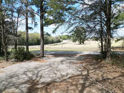 801 Marlin St, Mcdade, TX 78650 photo 8