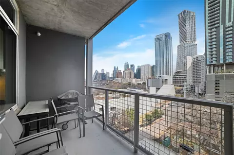 54 Rainey St #1018, Austin, TX 78701