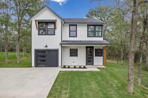 191 Heleakala Dr, Bastrop, TX 78602