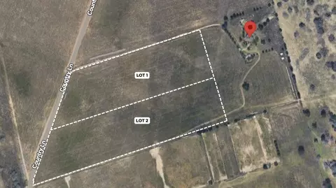 245 Country Ln, Mcdade, TX 78650