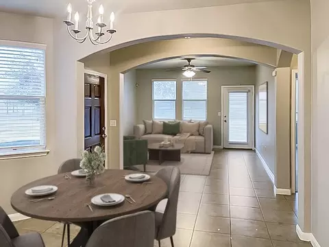 711 Rolling Oak Dr #117, Round Rock, TX 78664