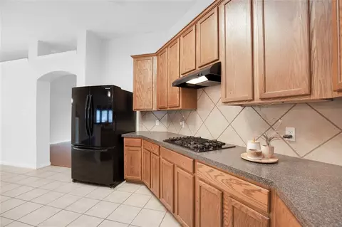 Kitchen - 281 Hutton Dr, Kyle, TX 78640 photo 2 of 5