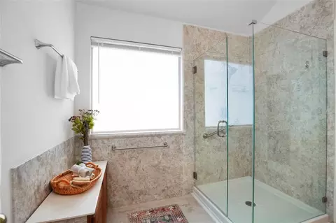 Bath - 281 Hutton Dr, Kyle, TX 78640 photo 1 of 3