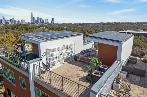 2301 S 5th St #25, Austin, TX 78704