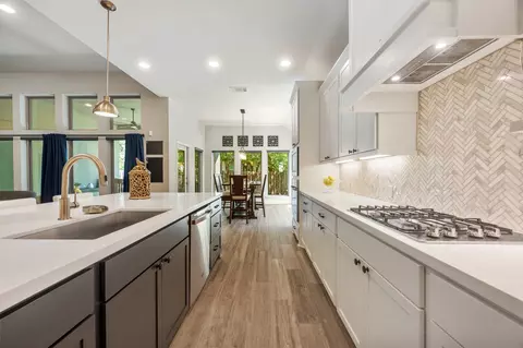 Kitchen - 813 Heartleaf Dr, Leander, TX 78641 photo 2 of 3