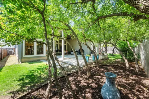 Exterior - 813 Heartleaf Dr, Leander, TX 78641 photo 4 of 6
