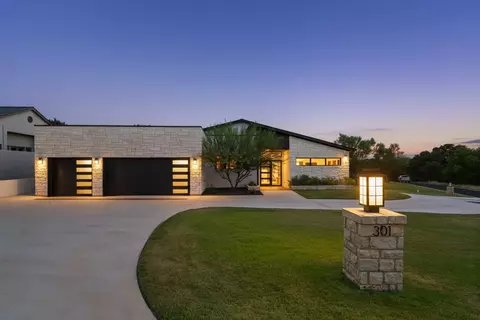 301 Eocene, Horseshoe Bay, TX 78657